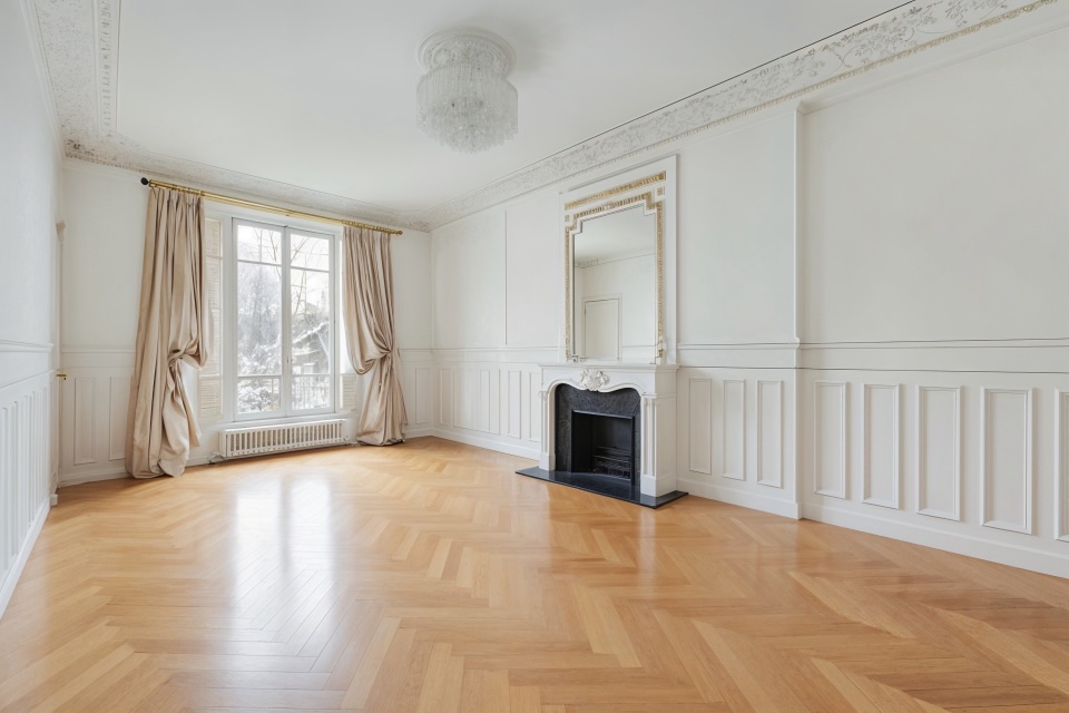 Empty dining room to Copenhagen style furnishing